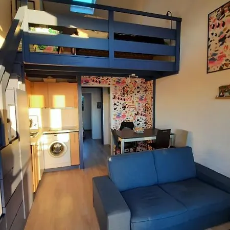 Appt For 6 Near The Beach And The Center *